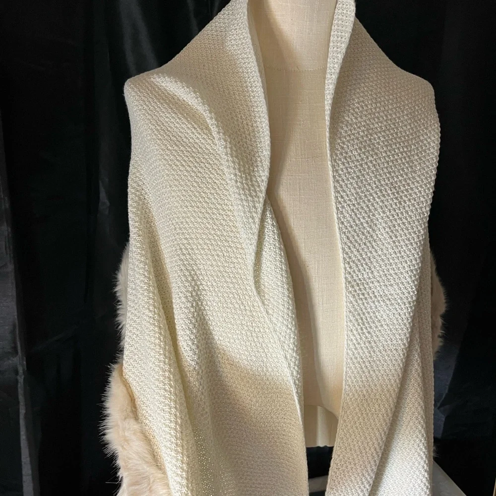 INC International Concepts Cream Knit Shawl - Picture 1 of 7